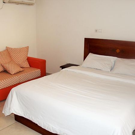 Manhantan Living Bonabéri Exterior foto